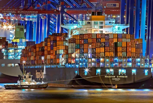hamburg, port of hamburg, container freighter, germany, container port, tractor, shipping, container ship, container terminal, cargo ship, port cranes, transport, port, freight, freighter, hamburg, shipping, container ship, container ship, container ship, cargo ship, cargo ship, cargo ship, cargo ship, cargo ship, port, port, port, freight. Aligning cargo readiness with a shipping booking